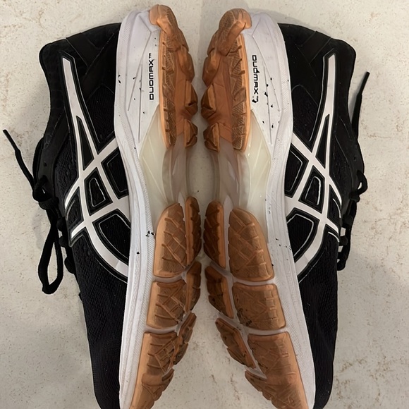 ASICS Running Shoes - Picture 3 of 4